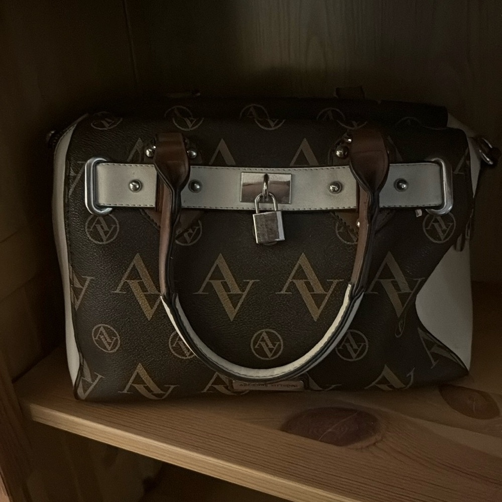 Brown tote bag